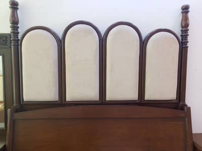 Bed And Dressing set for sale
