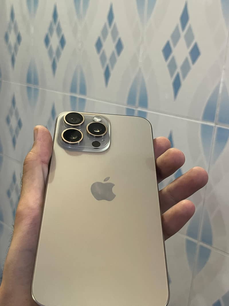 Iphone 15 Pro max 1