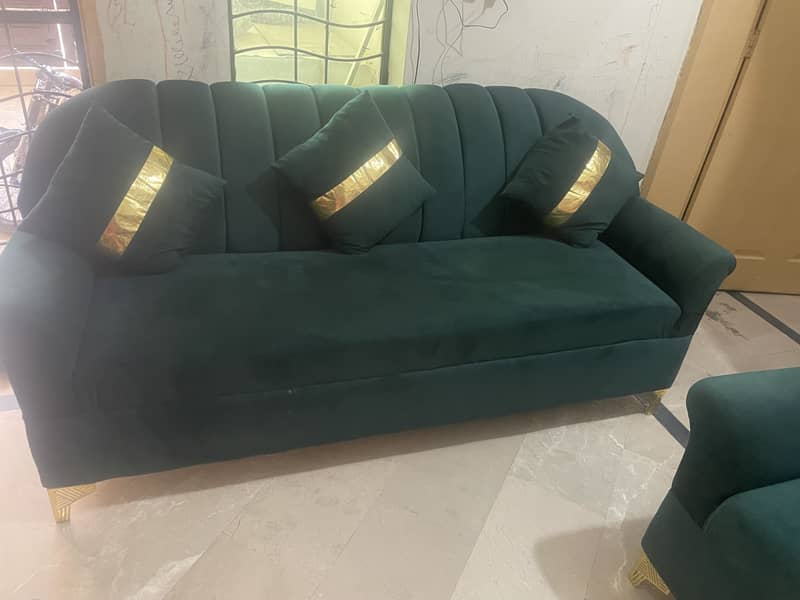 Sofas just few months use 1