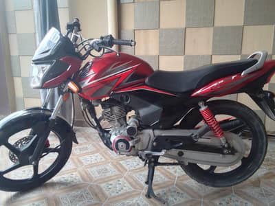 Honda CB 125F
