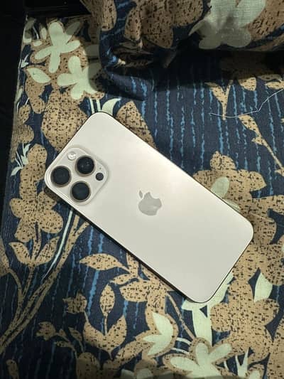 iPhone 16pro max 256GB Desert titanium 98% health