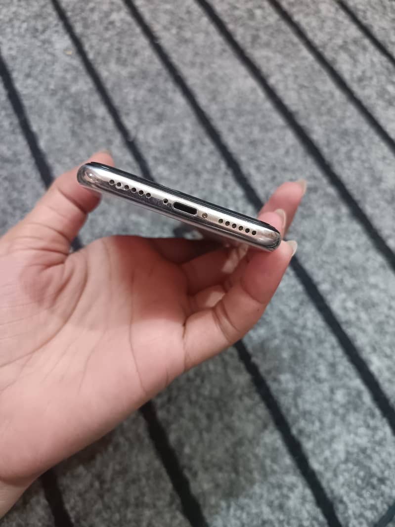 Apple iPhone X 2