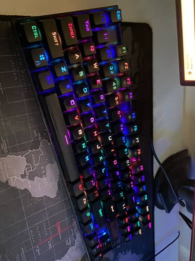 Red dragon k552 keyboard and Logitech G502 mouse