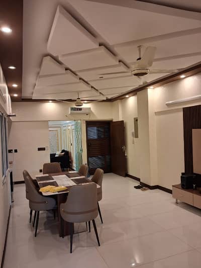 Prime Location 1600 Square Feet Flat For sale In Khalid Bin Walid Road