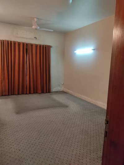 Fair-Priced Prime Location 666 Square Yards House Available In PECHS Block 6