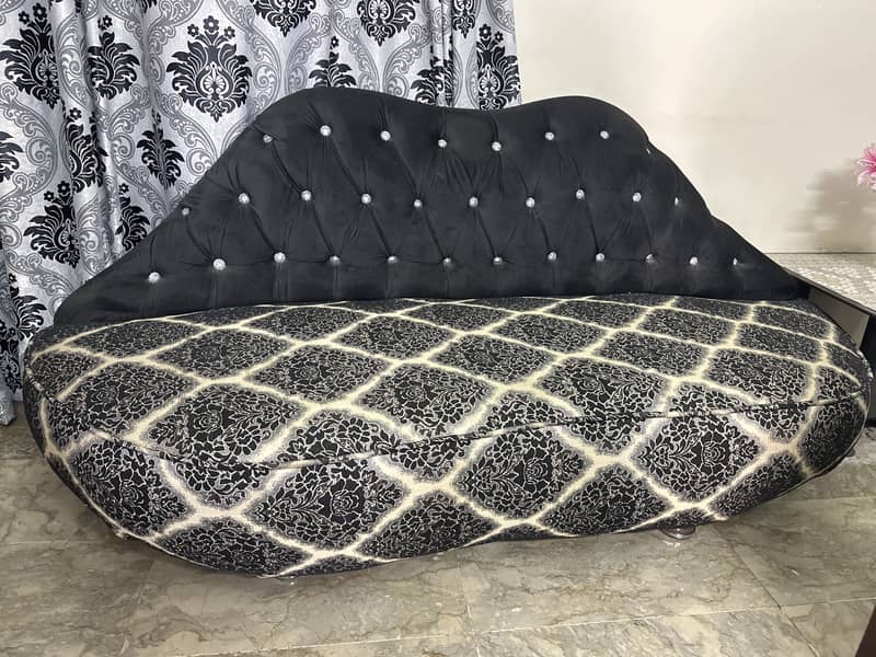 Dewan Sofa 0