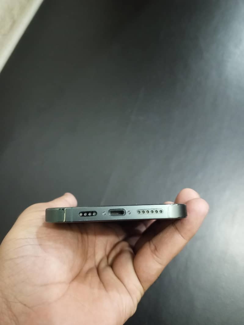 Iphone 13pro max 5