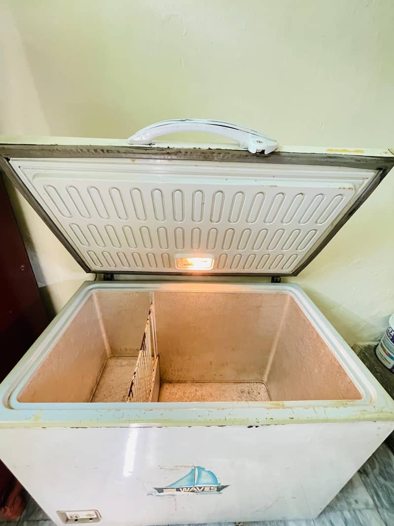 waves deep freezer 3