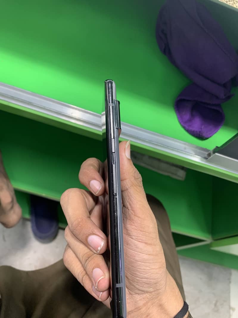 Google Pixel 6 pro 4