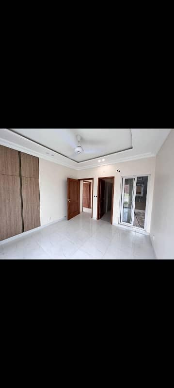 Flat Available For Rent At Lower Canal Road Jaranwala Road Faisalabad
