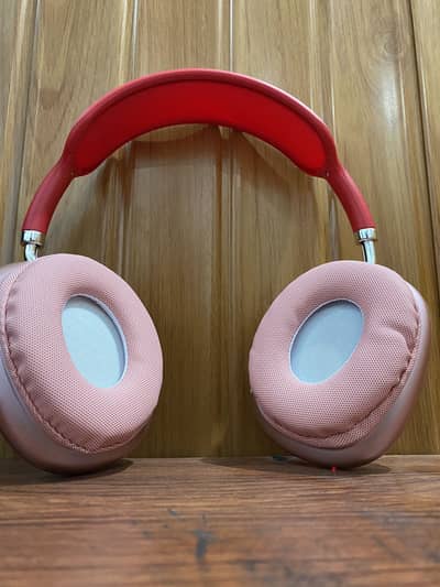 P9 headphone