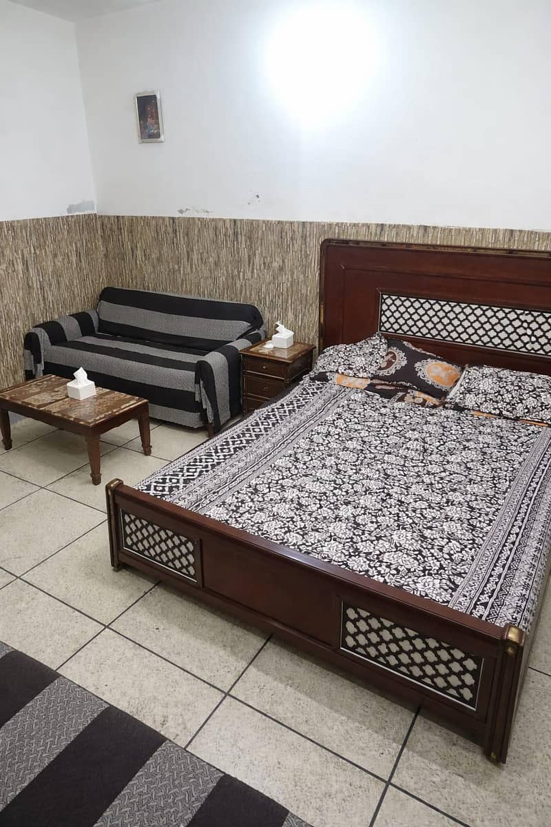 Solid wood bed 1