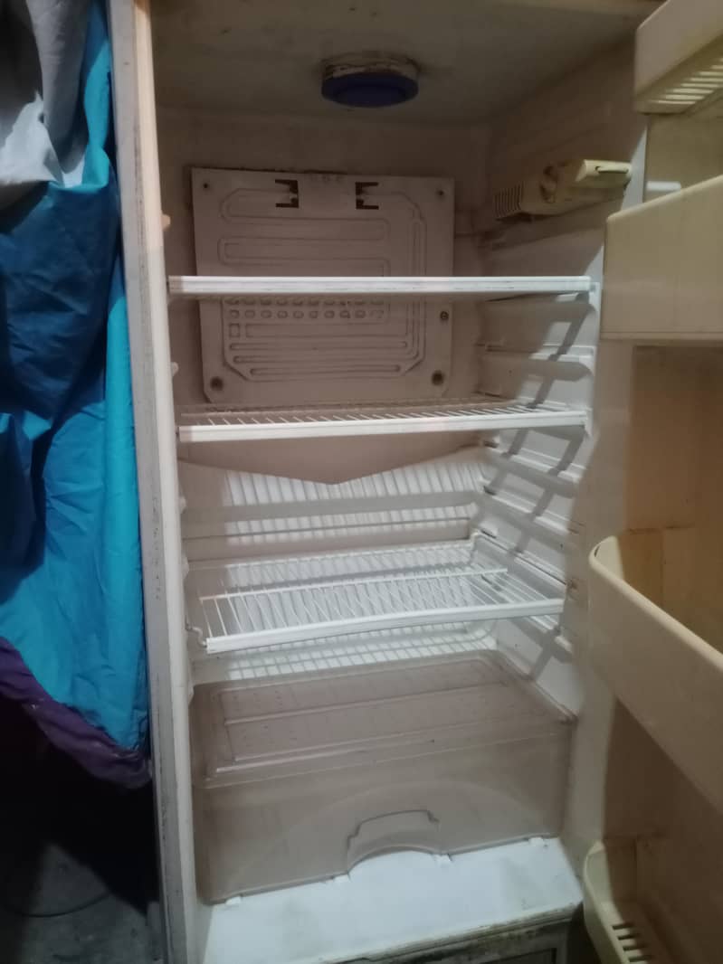 Dawlance Fridge Urgent sale 4