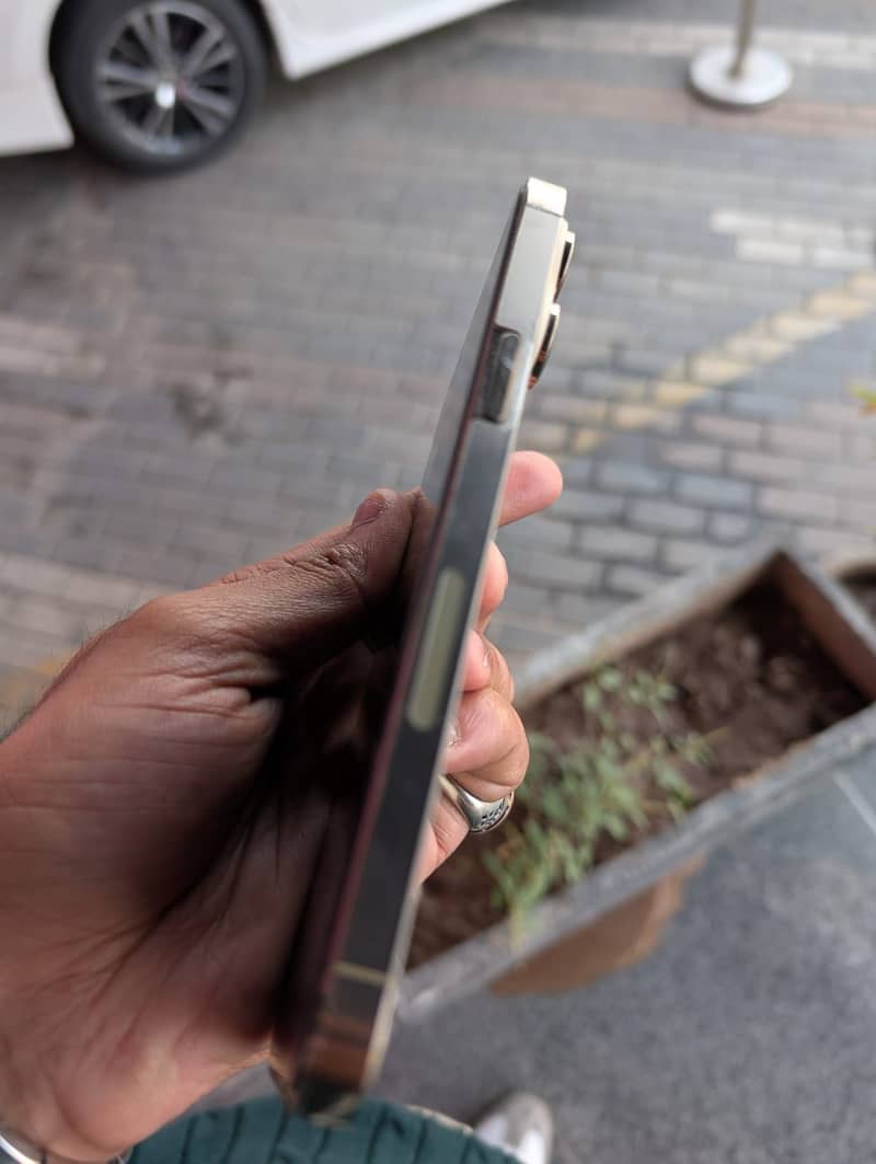 iPhone 14 pro max PTA 2