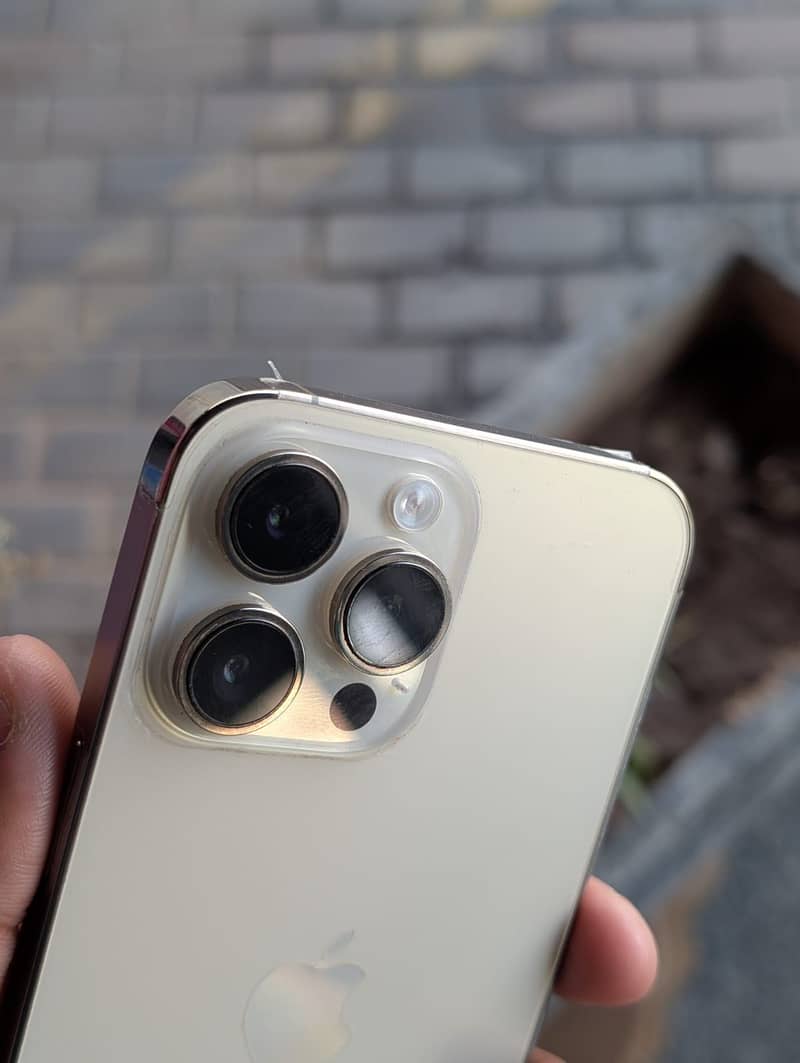 iPhone 14 pro max PTA 5