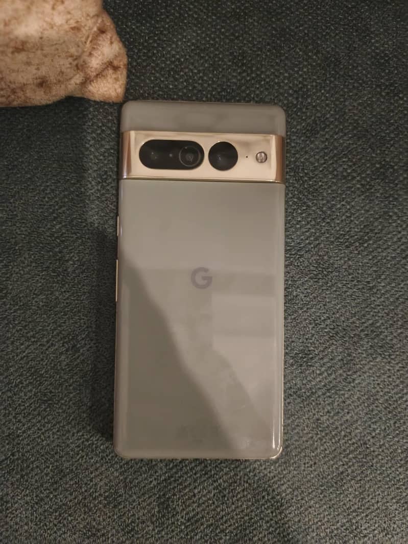 Google Pixel 7 pro 4