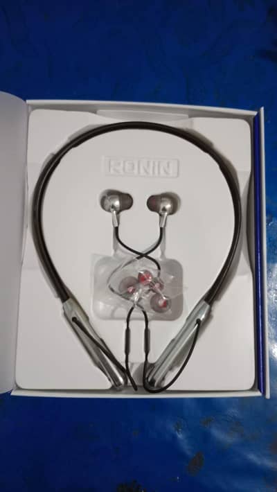 Hanging B. T Earbuds / neckband