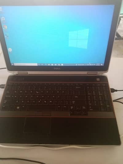 Dell i3 2nd 4gb DDR4  128gb SSD  All ok