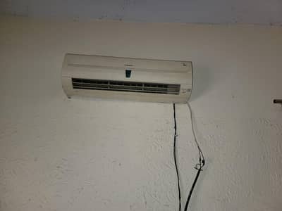 GENRAL MADE IN JAPAN 1 TON NON INVERTER AC