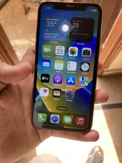 iPhone X 64GB Factory Unlock | White Color | Outclass Camera