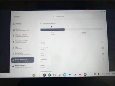 Affordable Chromebook (4GB/32GB) - Smooth Performance & Good Battery