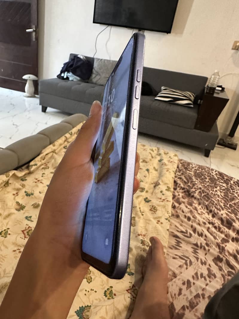 Mobile 4
