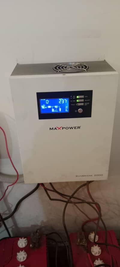 MaxPower Sunbridge 2000 hybrid inverter