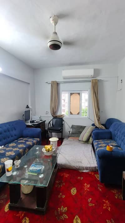 2 Bed DD Flat Available For Sale