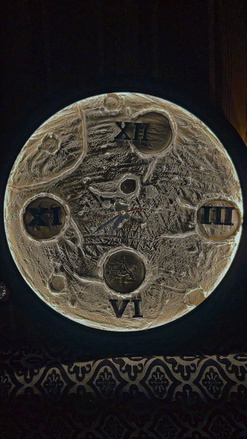 Moon light clock 1