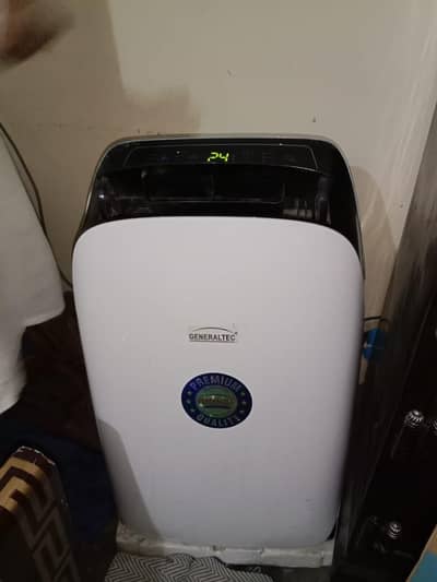 GENERAL Portable AC 1 Ton (12000 BTU) GPAC12-N – Excellent Condition
