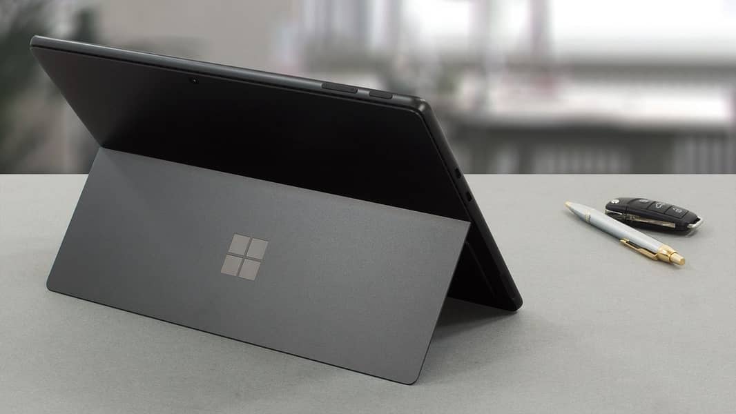 Surface 9 Pro 0