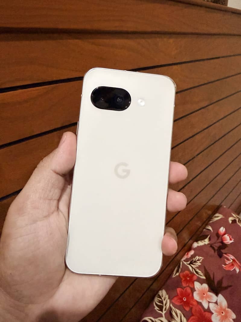 Google Pixel 9a 6