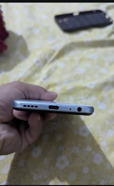 only charge hy box nahi hy
