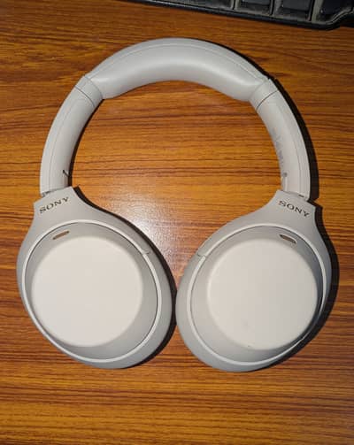 Sony WH-1000XM4 Wireless Noise Cancelling Headphones (Silver)
