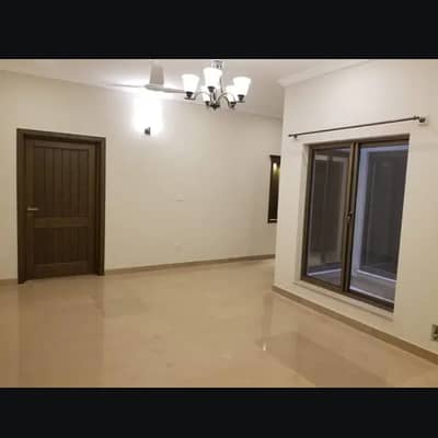 10 MARLA LOWER PORTION FOR RENT IN PARAGON CITY LAHORE