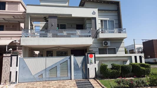 10 Marla Modern Used House At Prime Location Of DC Colony For Sale