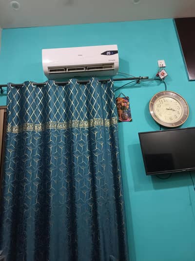 haier 1 ton DC inverter  fast cooling  excellent condition