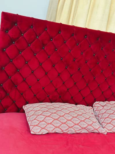 King size bed in very good condition for urgent sale