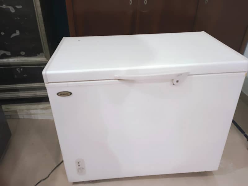Waves Deep Freezer. 3