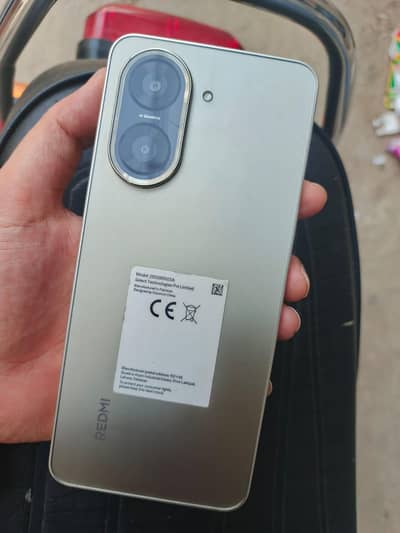 4/64 Warranty 5 6 month ki pari haii With box or charger nai haii