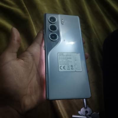 Tecno cammon 40 pro Full 10/10