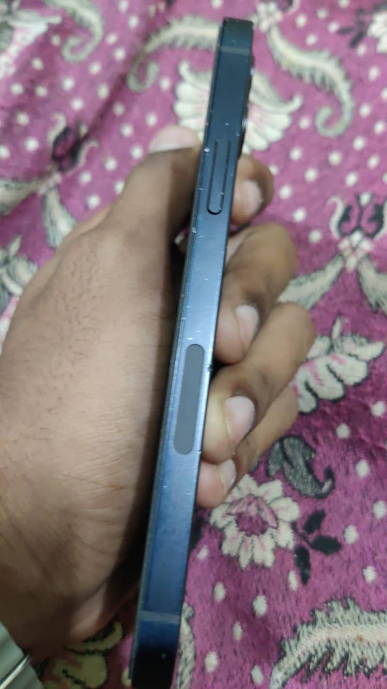 iphone 12 3