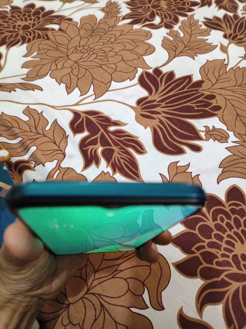 OPPO A9 7