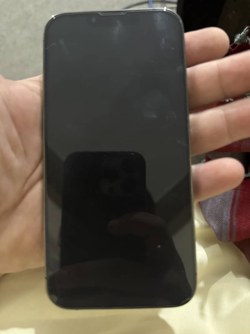 Apple iPhone 13 Pro 2