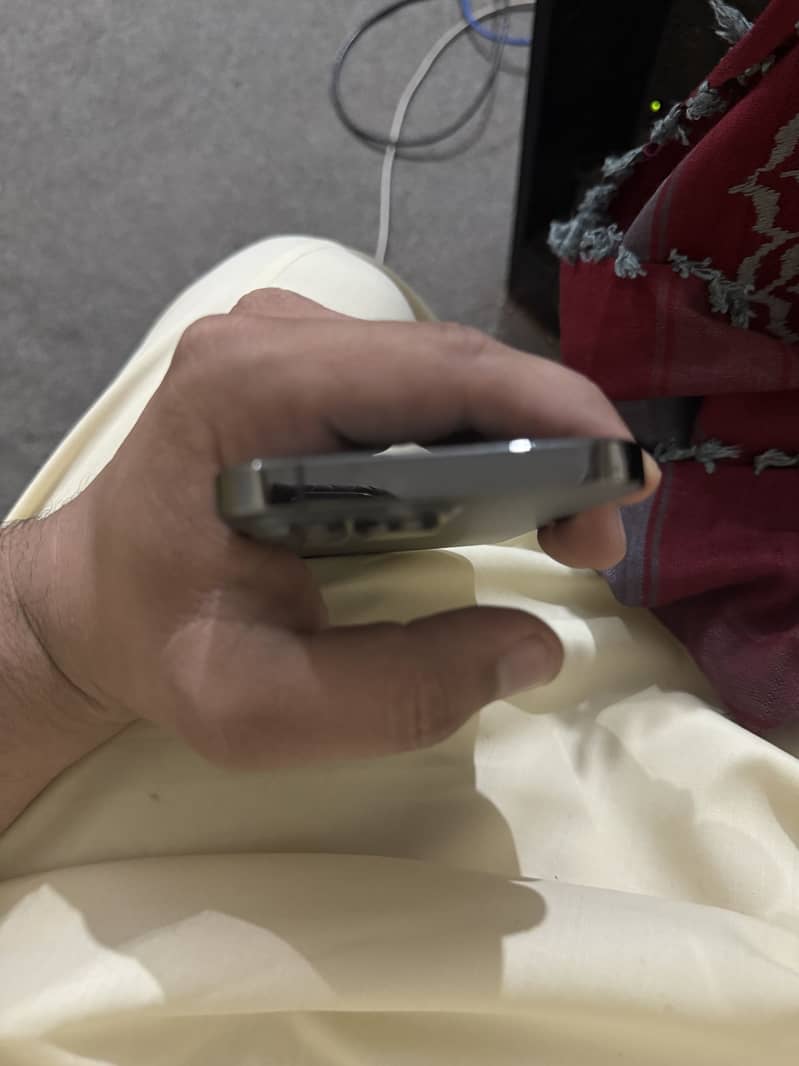 Apple iPhone 13 Pro 3