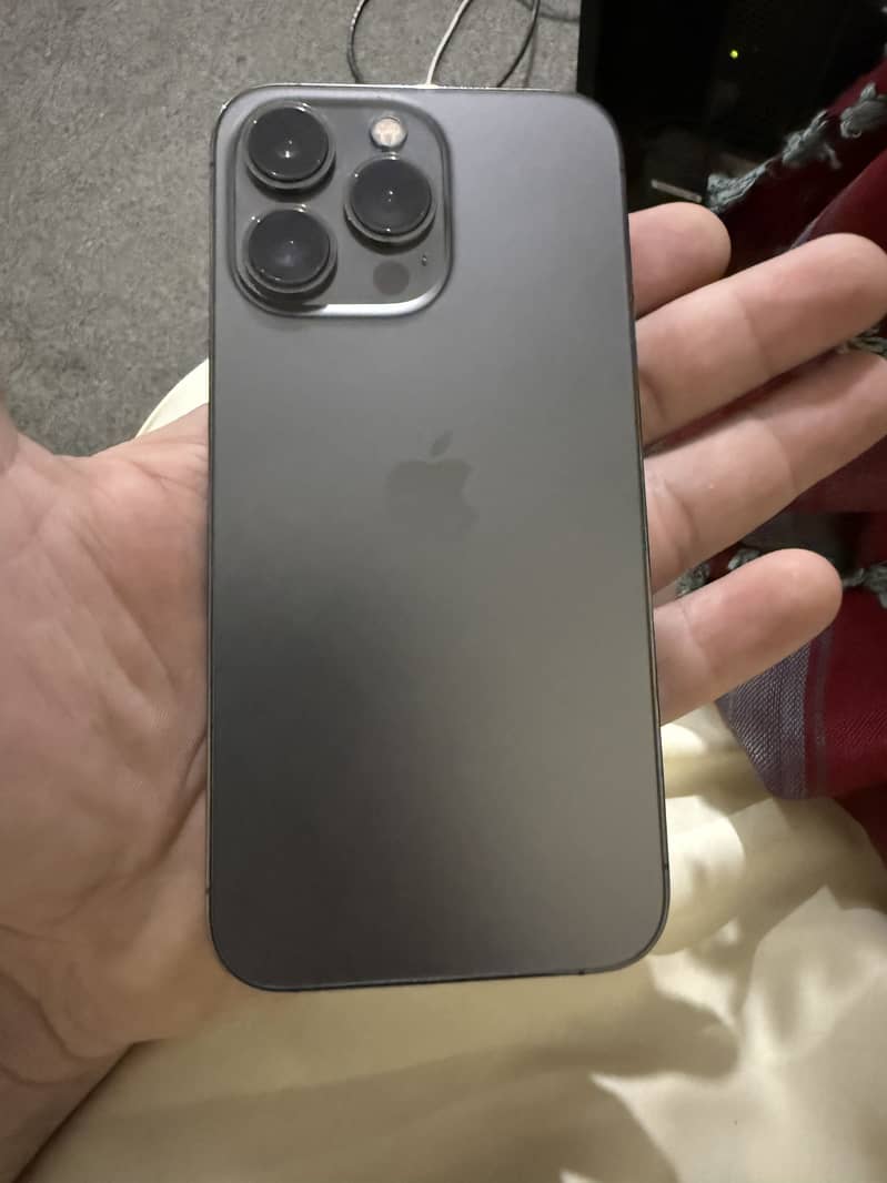 Apple iPhone 13 Pro 4