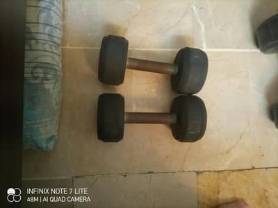 2.5 kg dumbbell pair