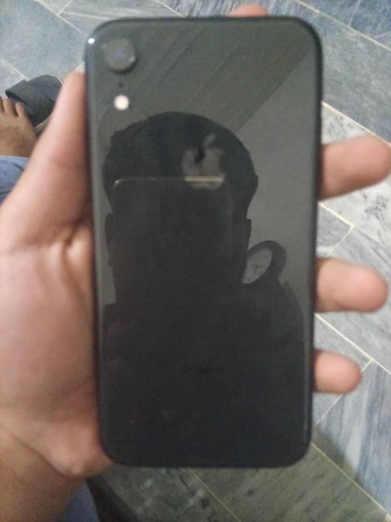 iphone XR 0