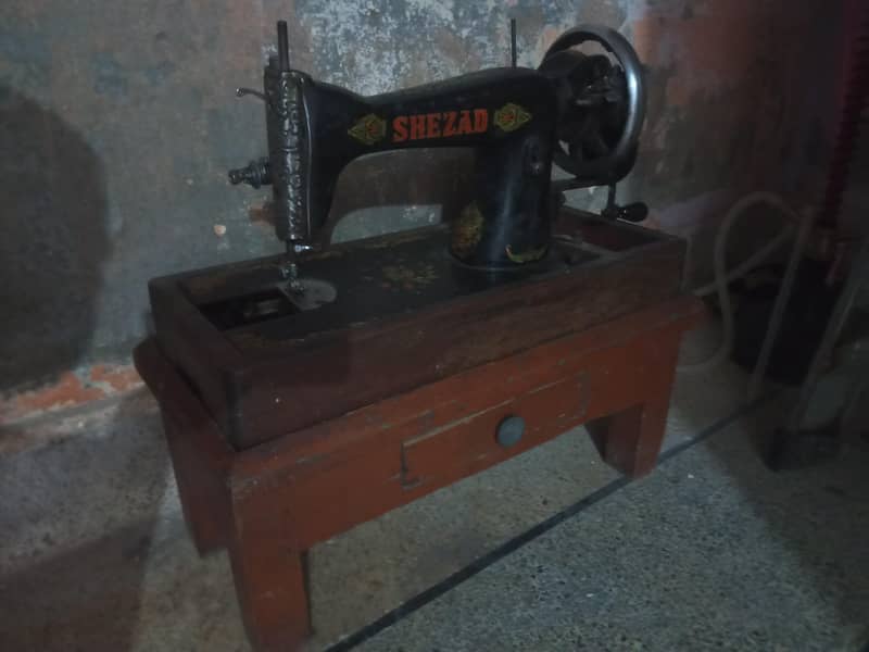 sewing machine 0