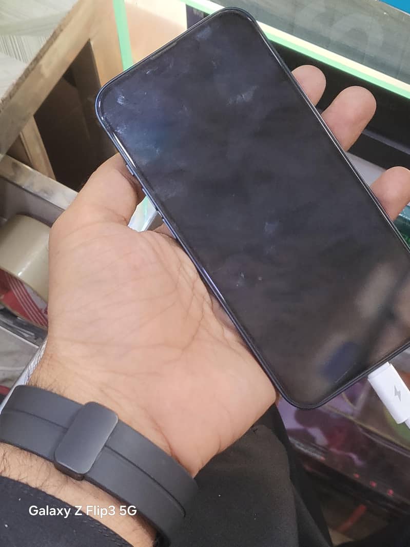 Iphone 13 3